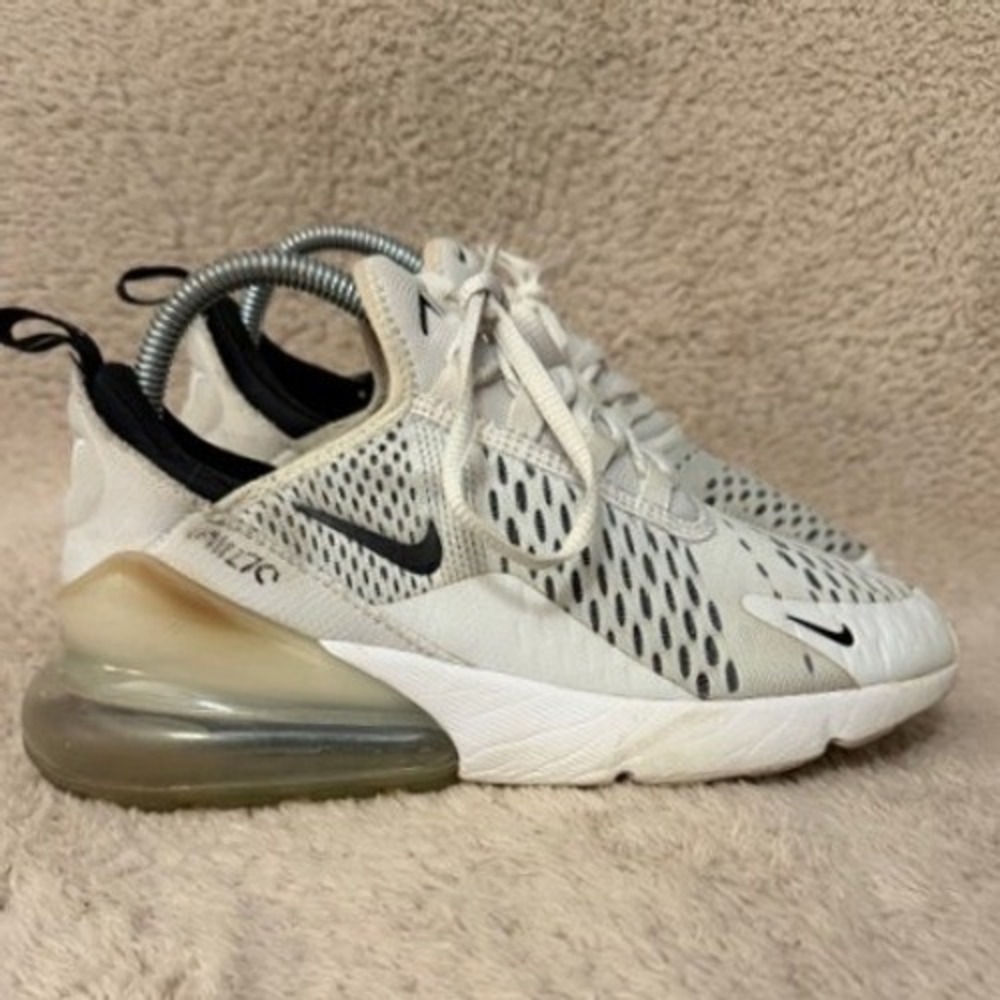 Nike Air Max 270 Womens White Black AH6789-100 Size 6.5 Shoes Sneakers Damaged